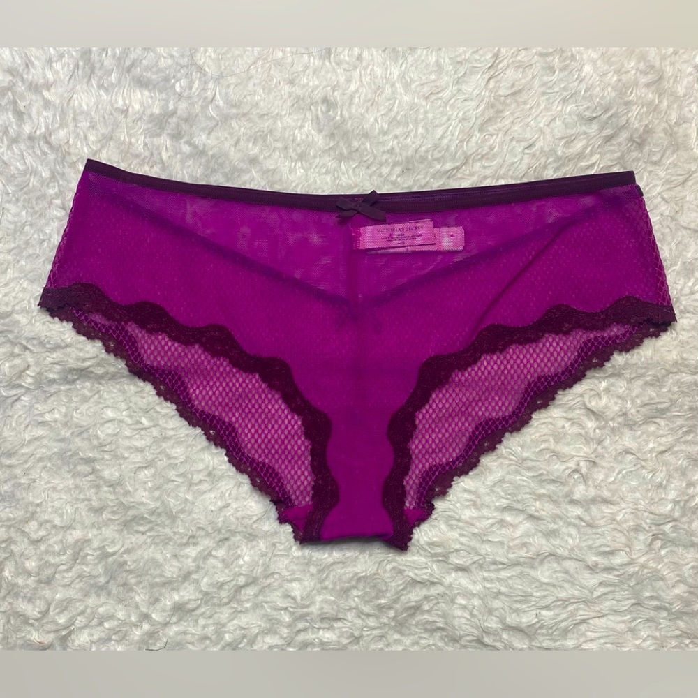 Victoria’s Secret  Hipkini panties size L